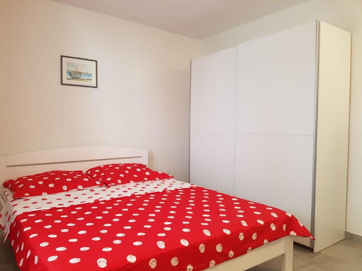 Ap Roko&Dina Apartment Nin Bagian luar foto