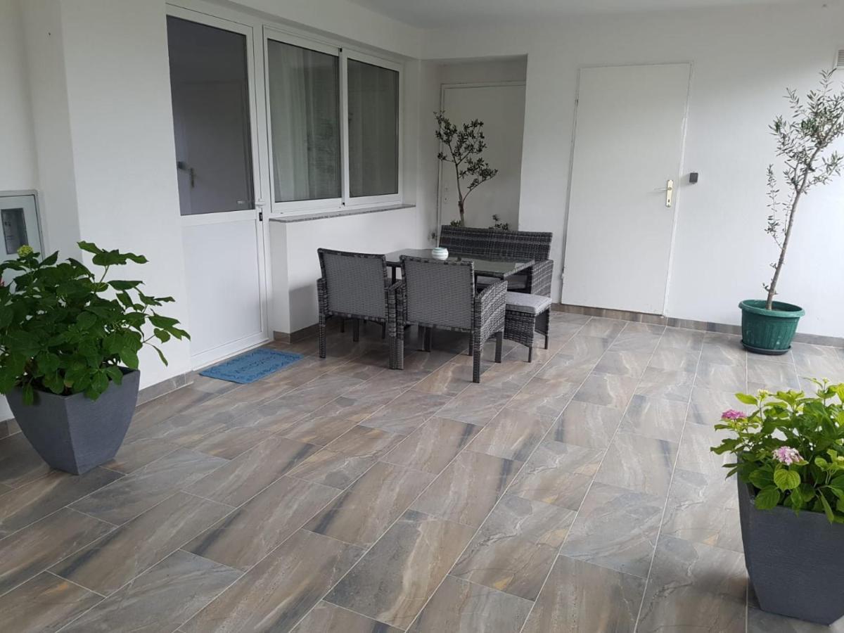 Ap Roko&Dina Apartment Nin Bagian luar foto