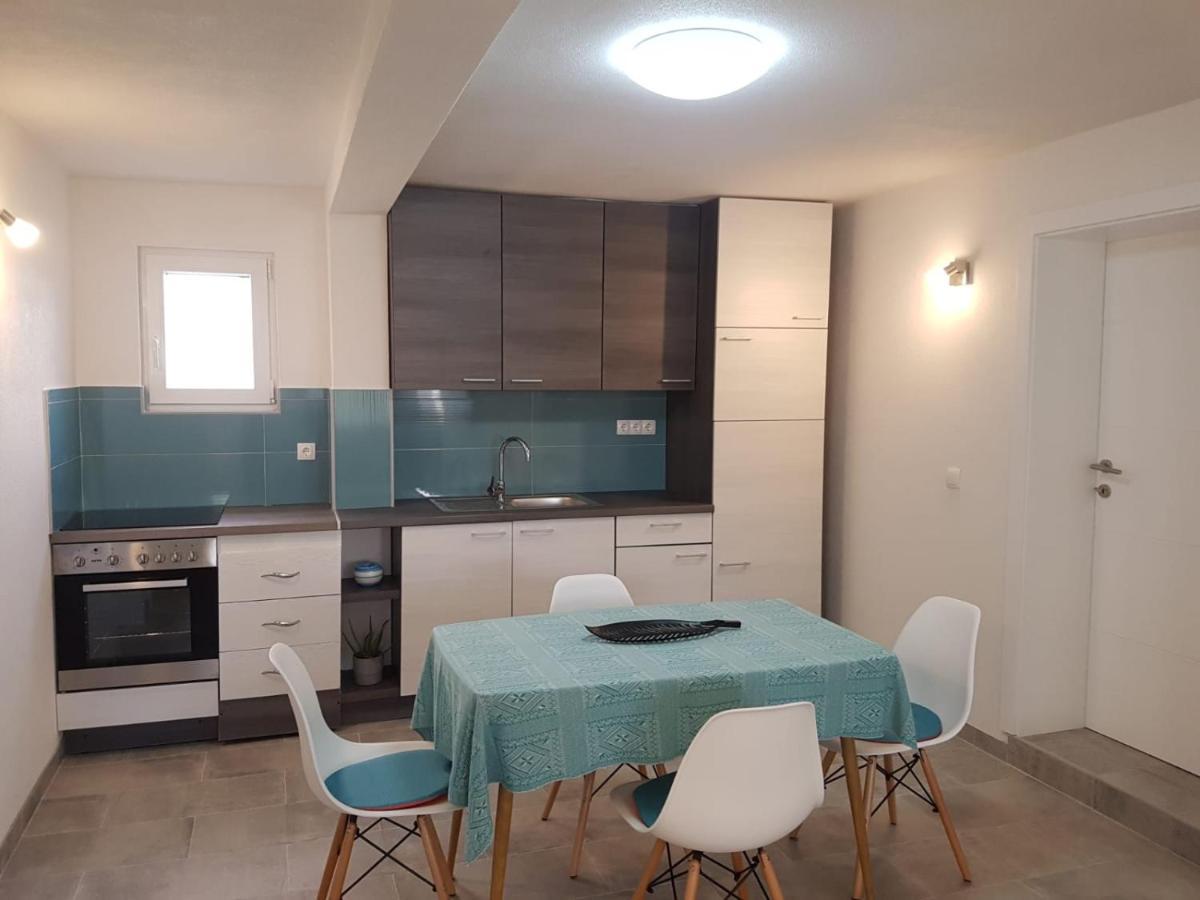 Ap Roko&Dina Apartment Nin Bagian luar foto